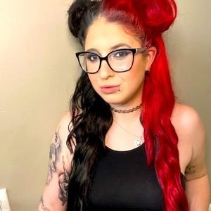 Meet your posher, Sharon